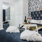 Golden Fish - New Apartment - Old Town