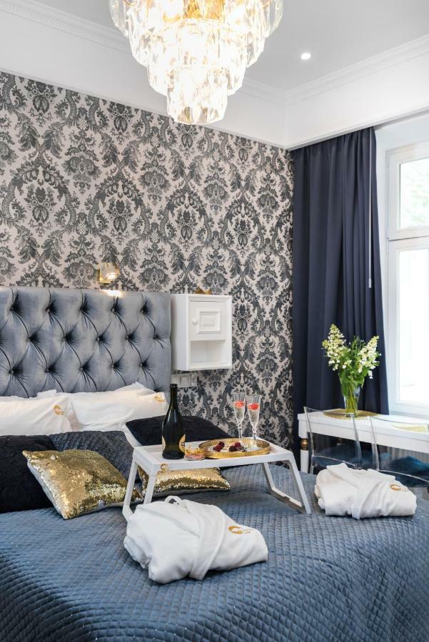 Golden Fish - New - Old Town Apartament